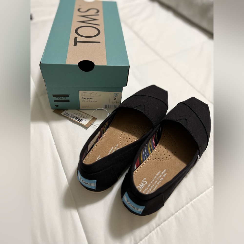 Brand New Toms!